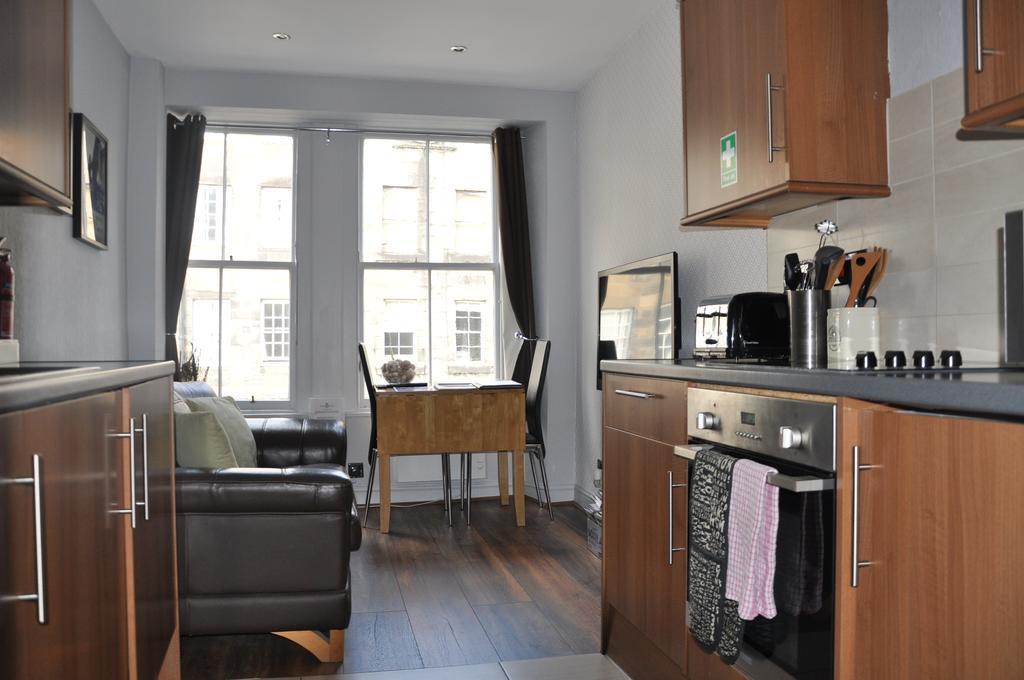 Stay Edinburgh City Apartments - Royal Mile Quarto foto